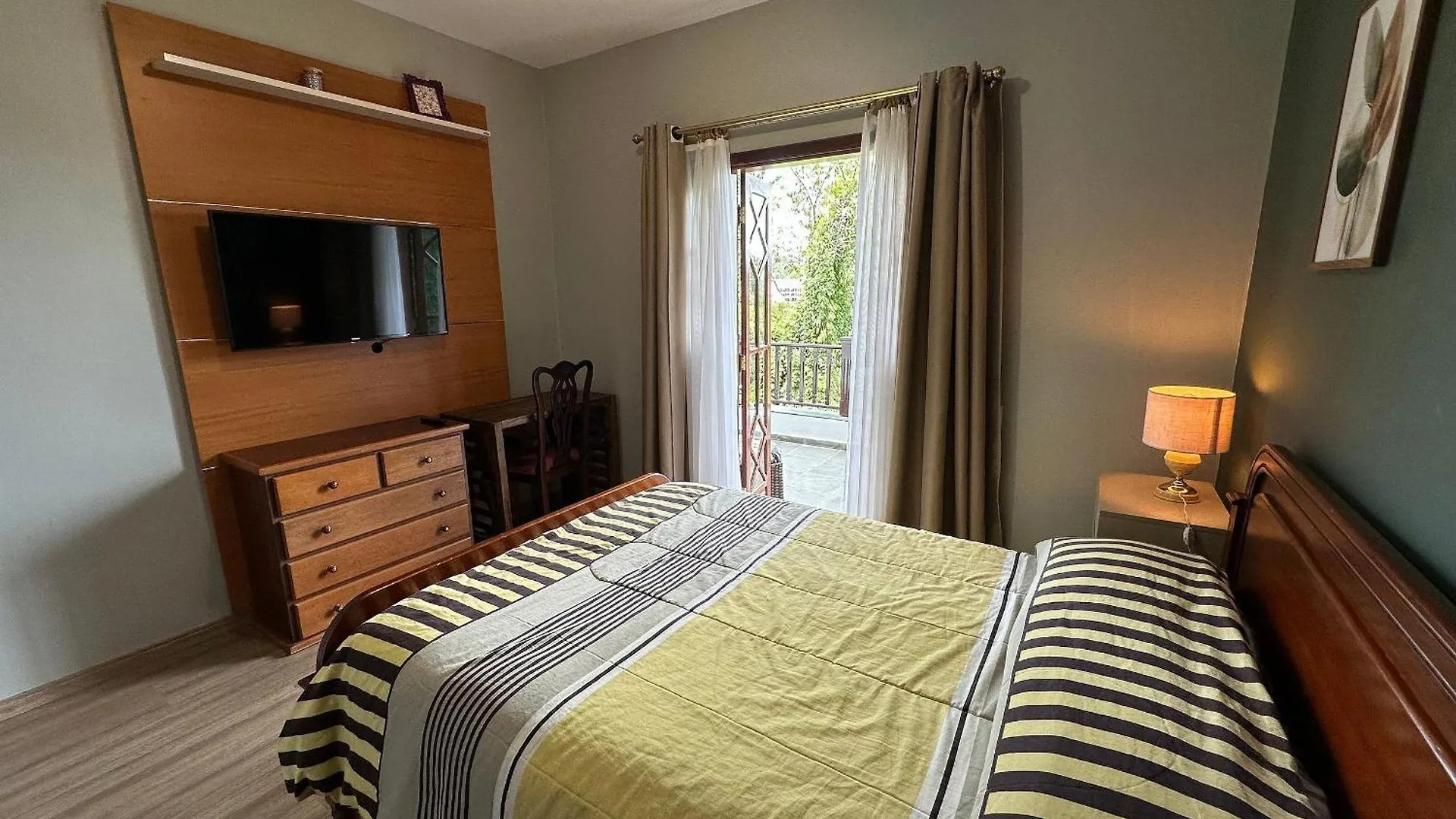 Otel Flat Para 6 Pessoas No Home Green Home Campos do Jordao